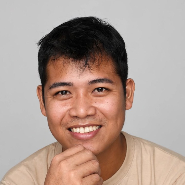 Francis Miraña smiling